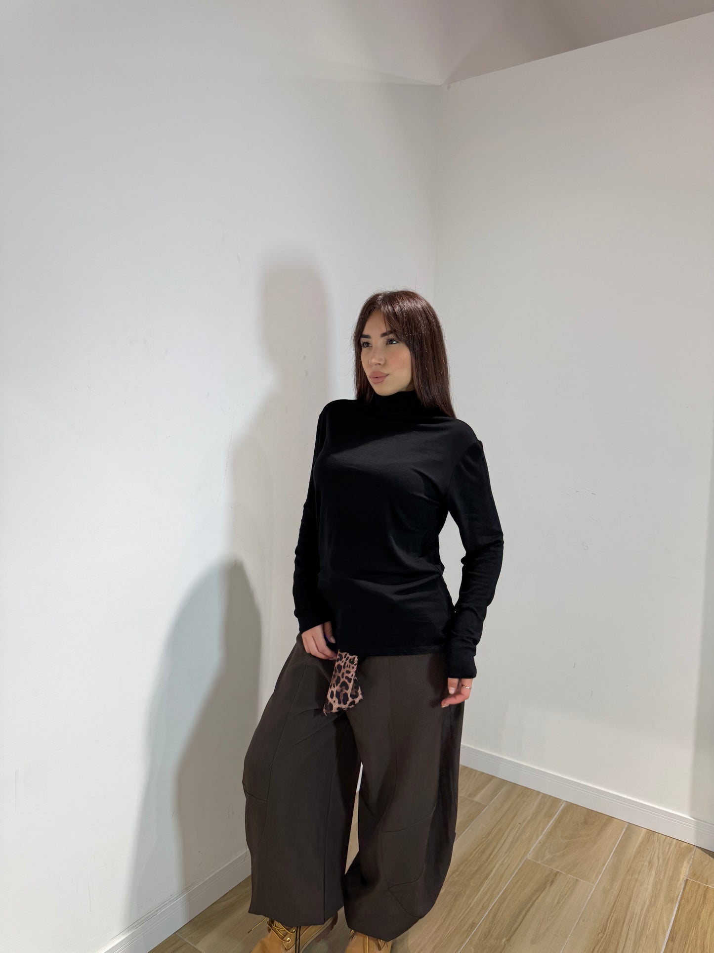 Maglia Noura a collo alto simple