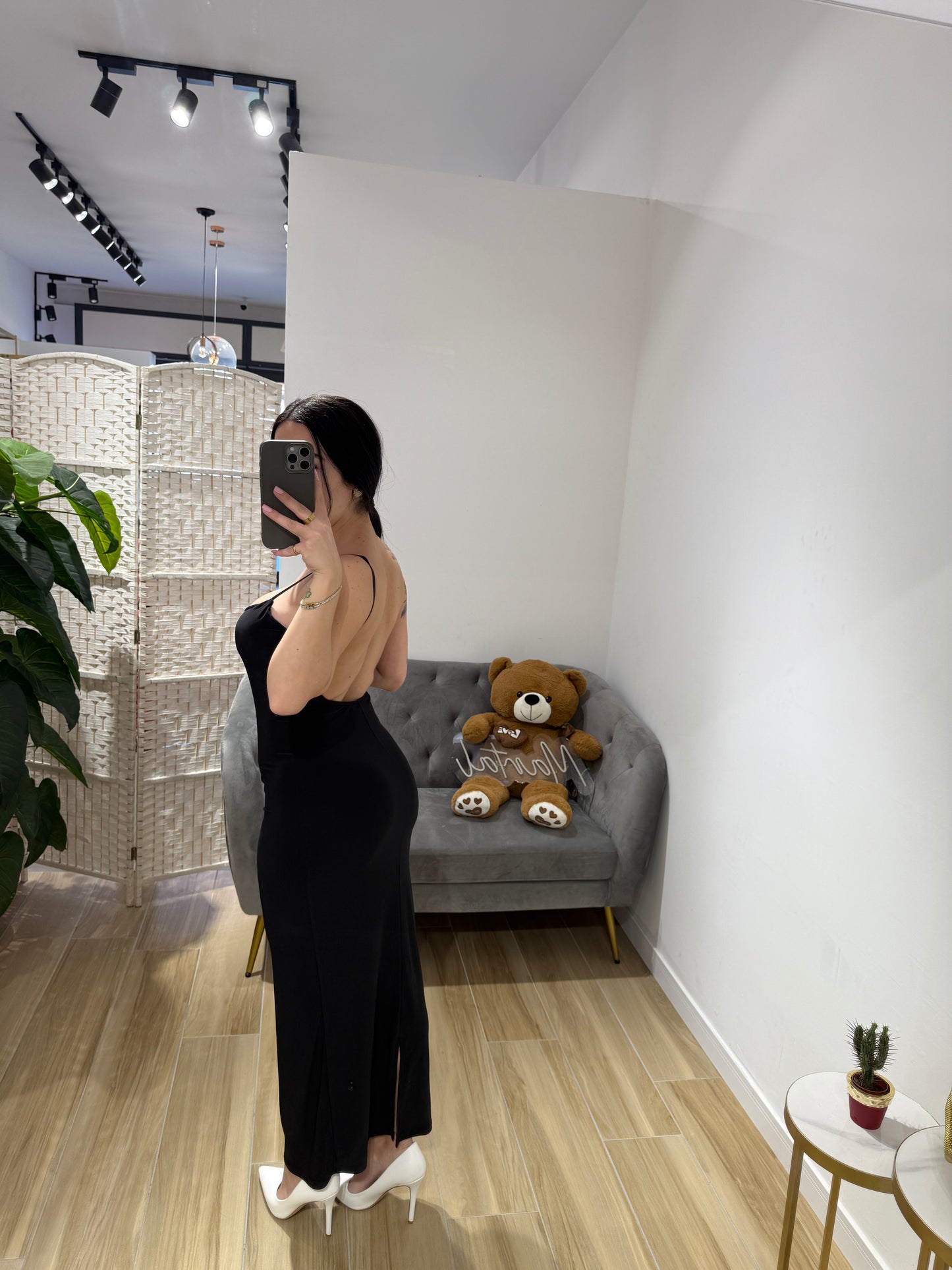 Dress simple
