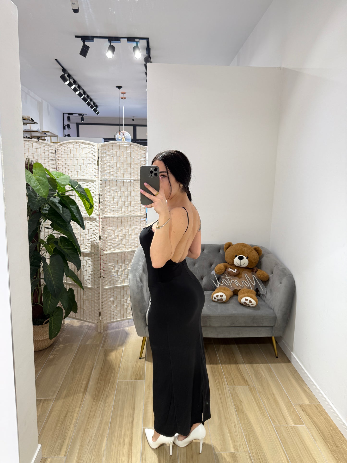 Dress simple