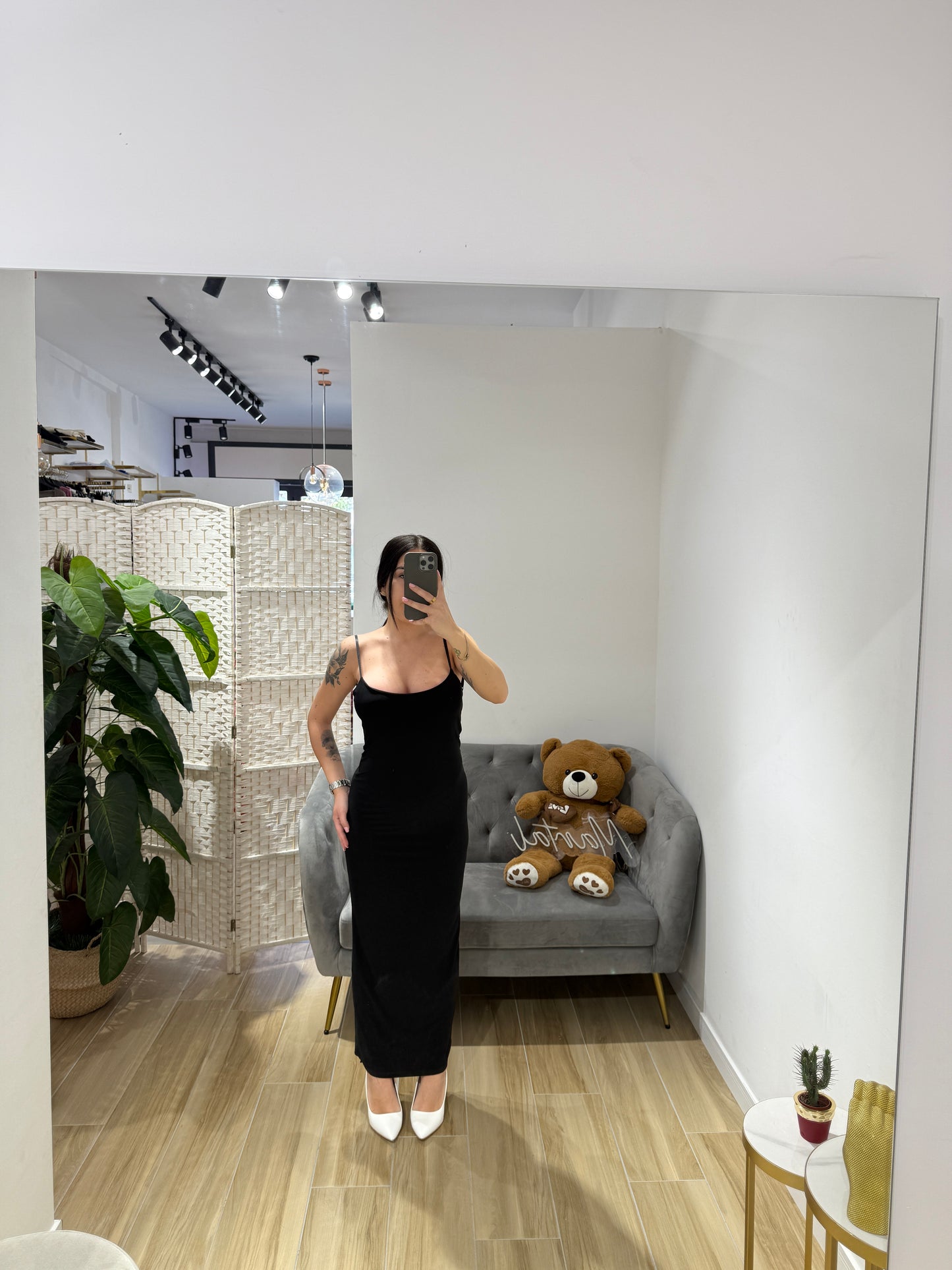 Dress simple