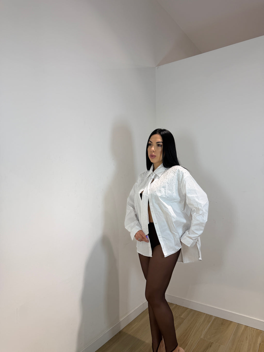 Camicia brilla con cravatta