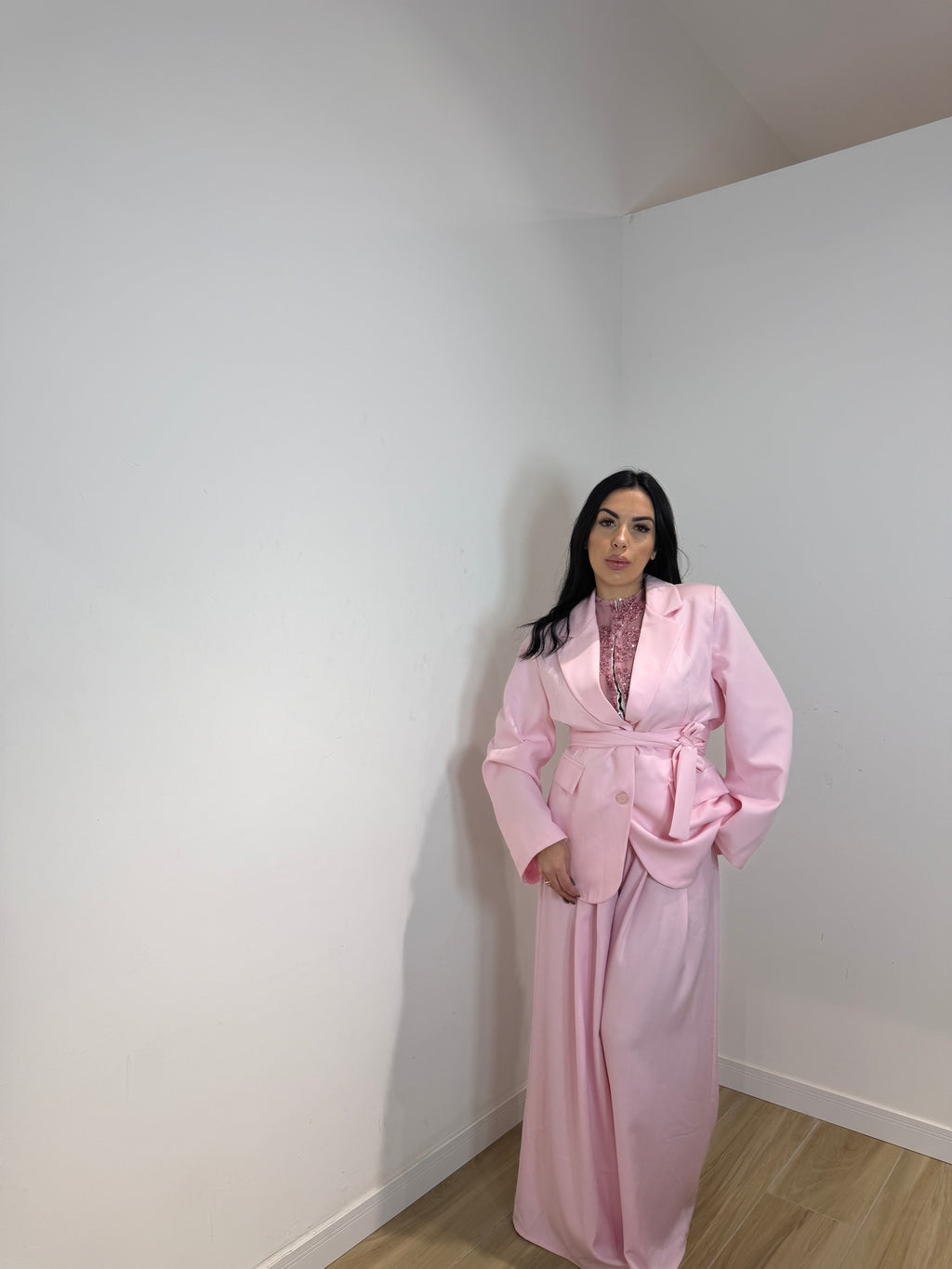 Blazer Sophie con cintura rosa