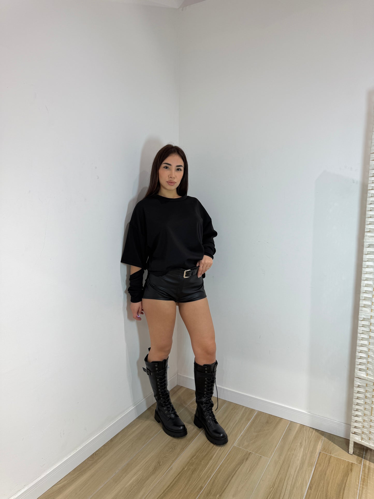 Maglia manico a guanto nera