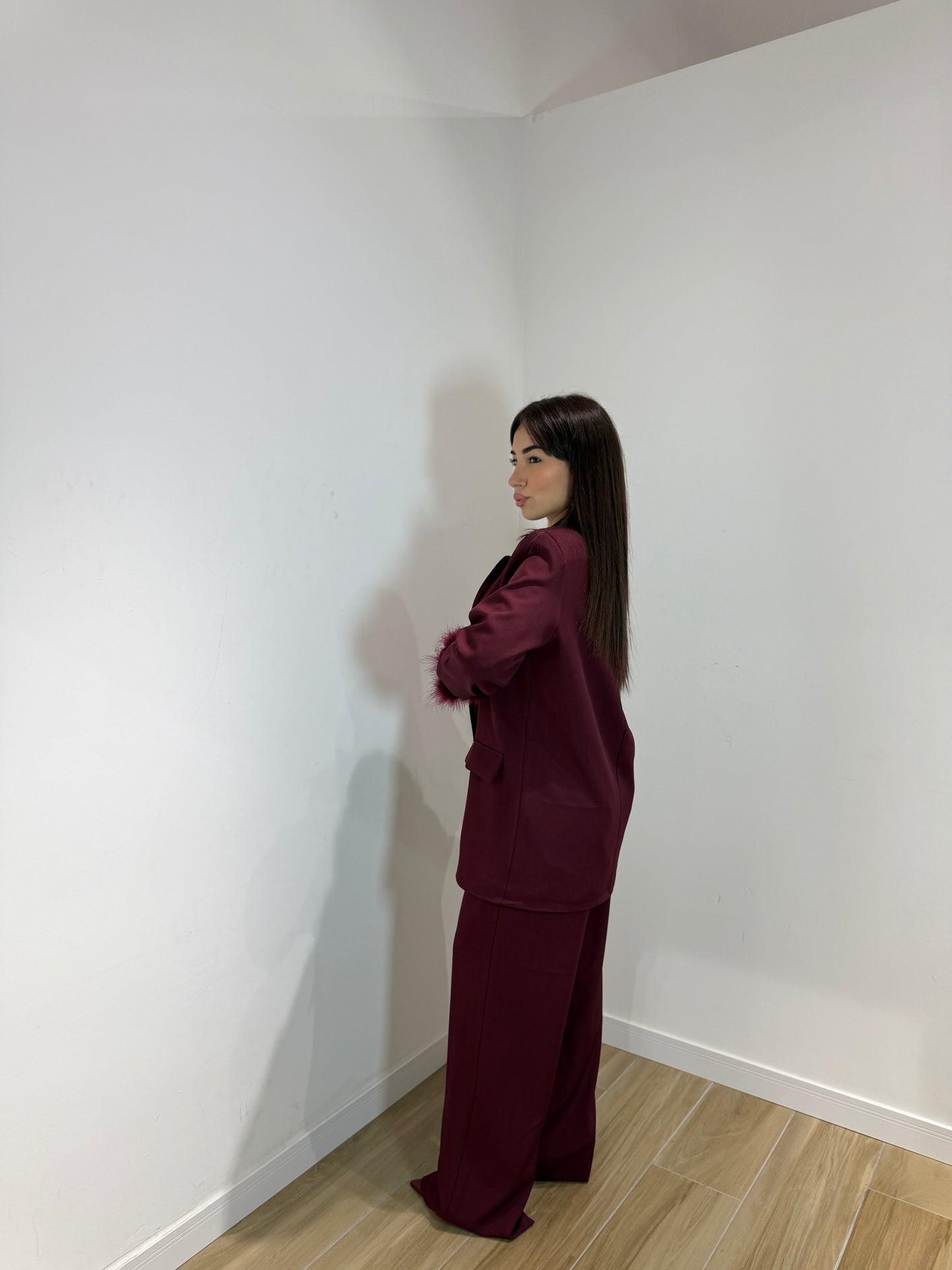 Tailleur piuma bordeaux