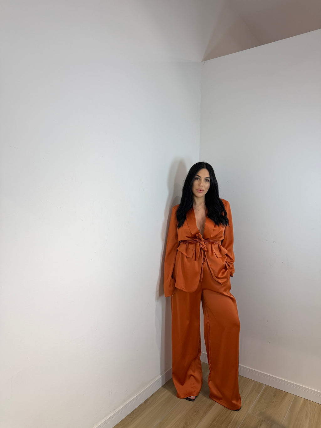Tailleur in raso Karol