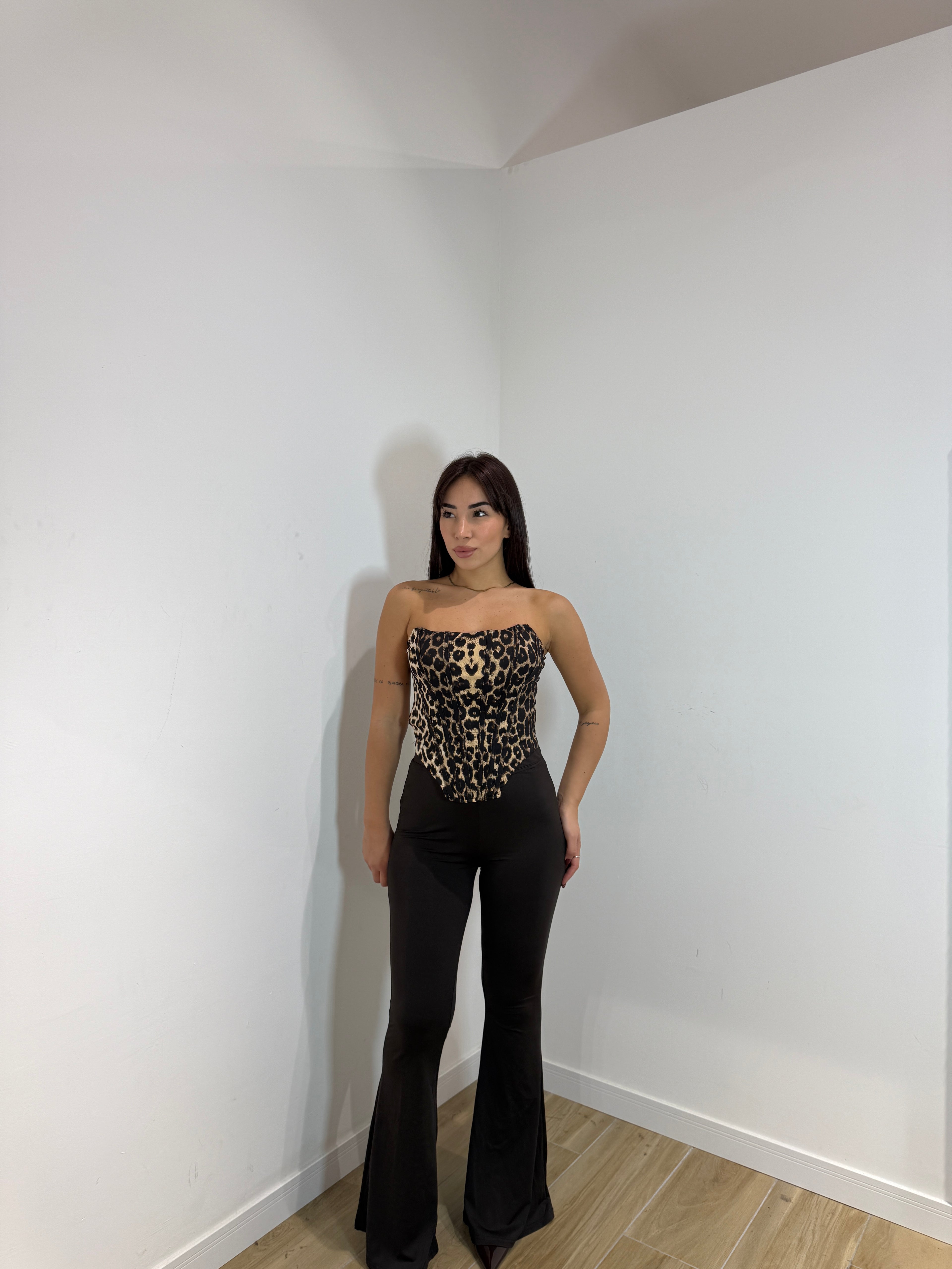 Top Naama leopardato