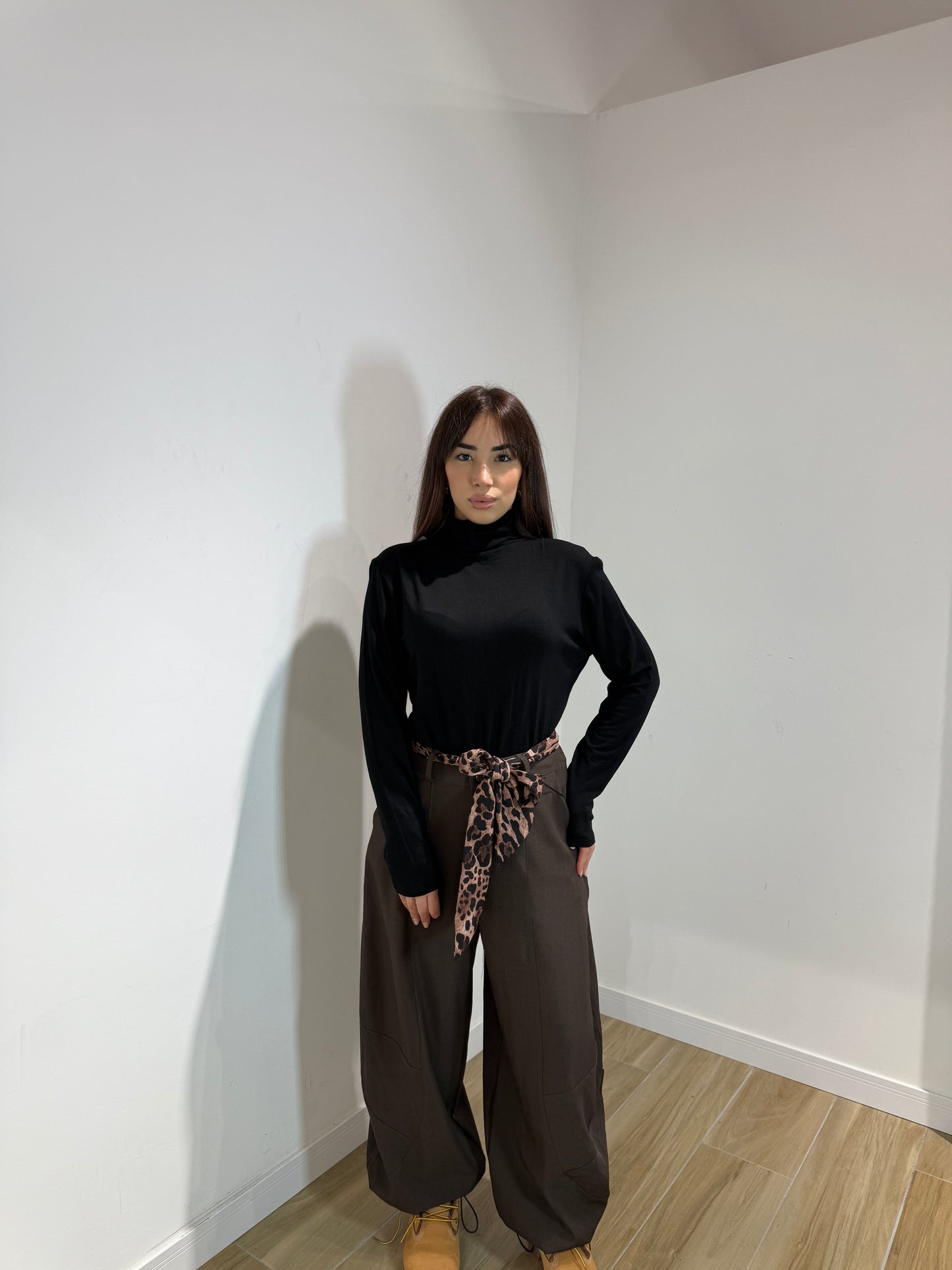 Maglia Noura a collo alto simple