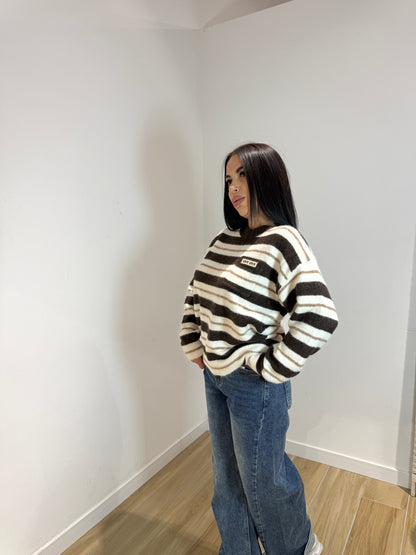 Pull love love marrone