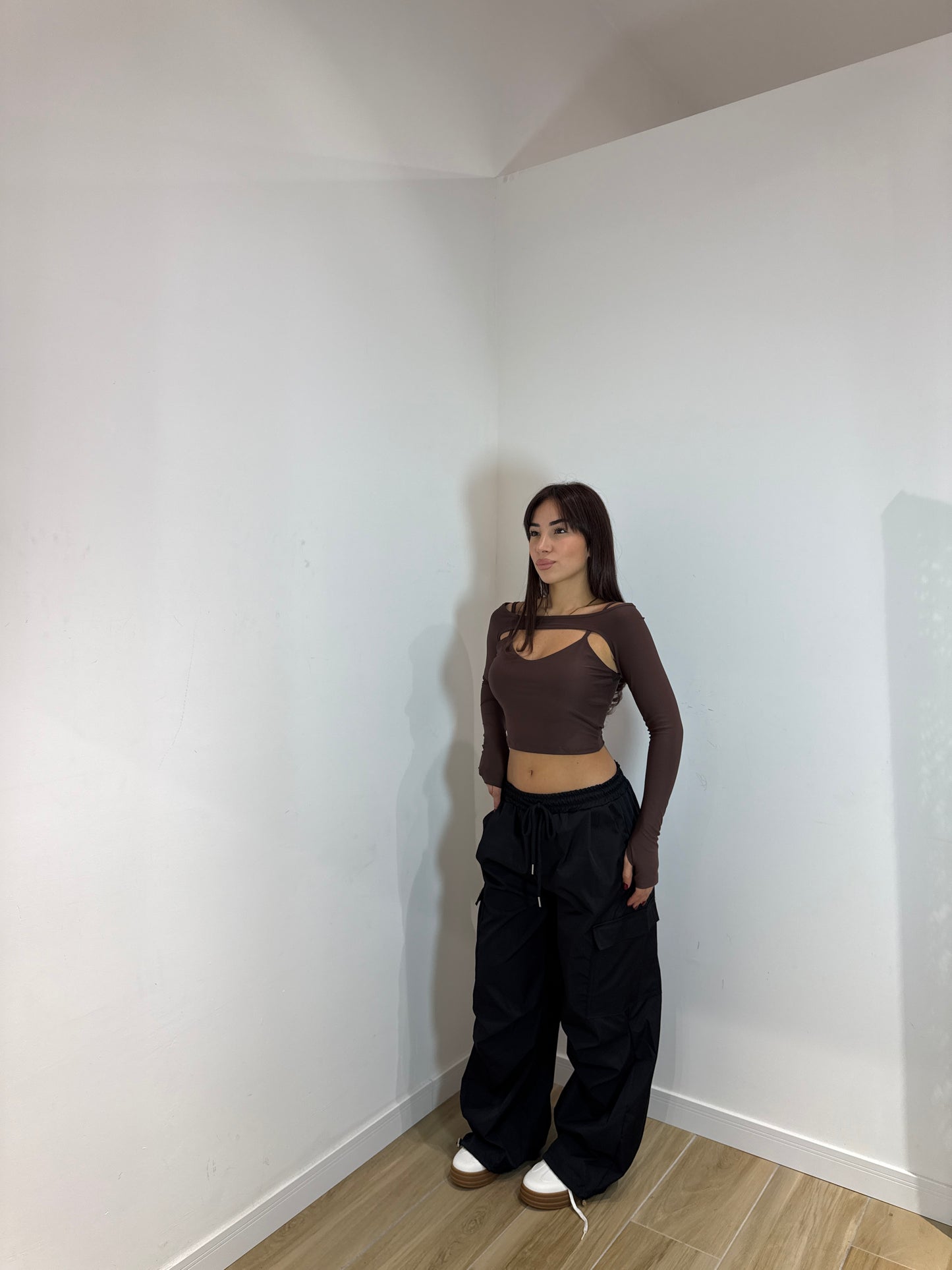 Top due in uno marrone