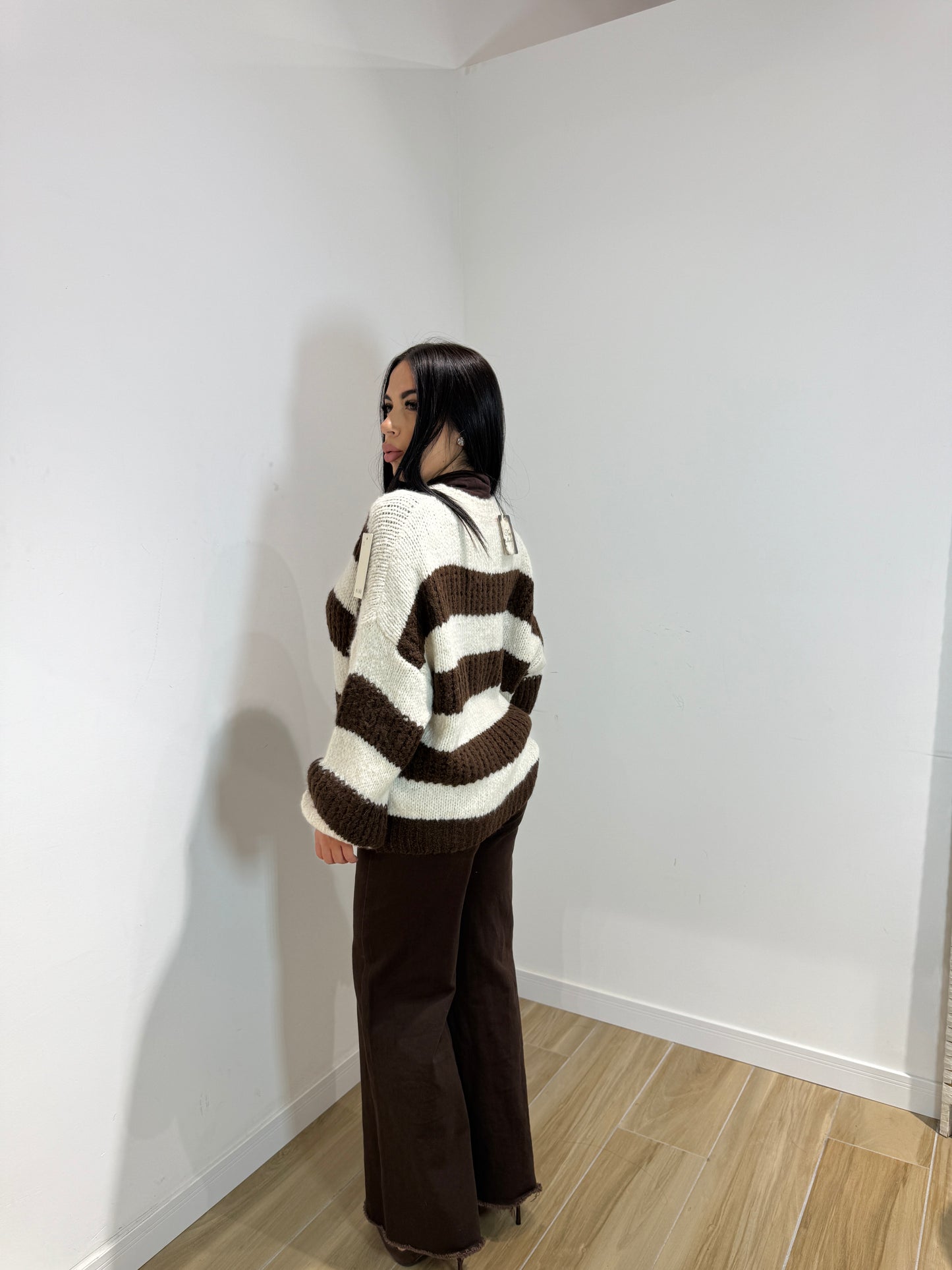 Pull American marrone