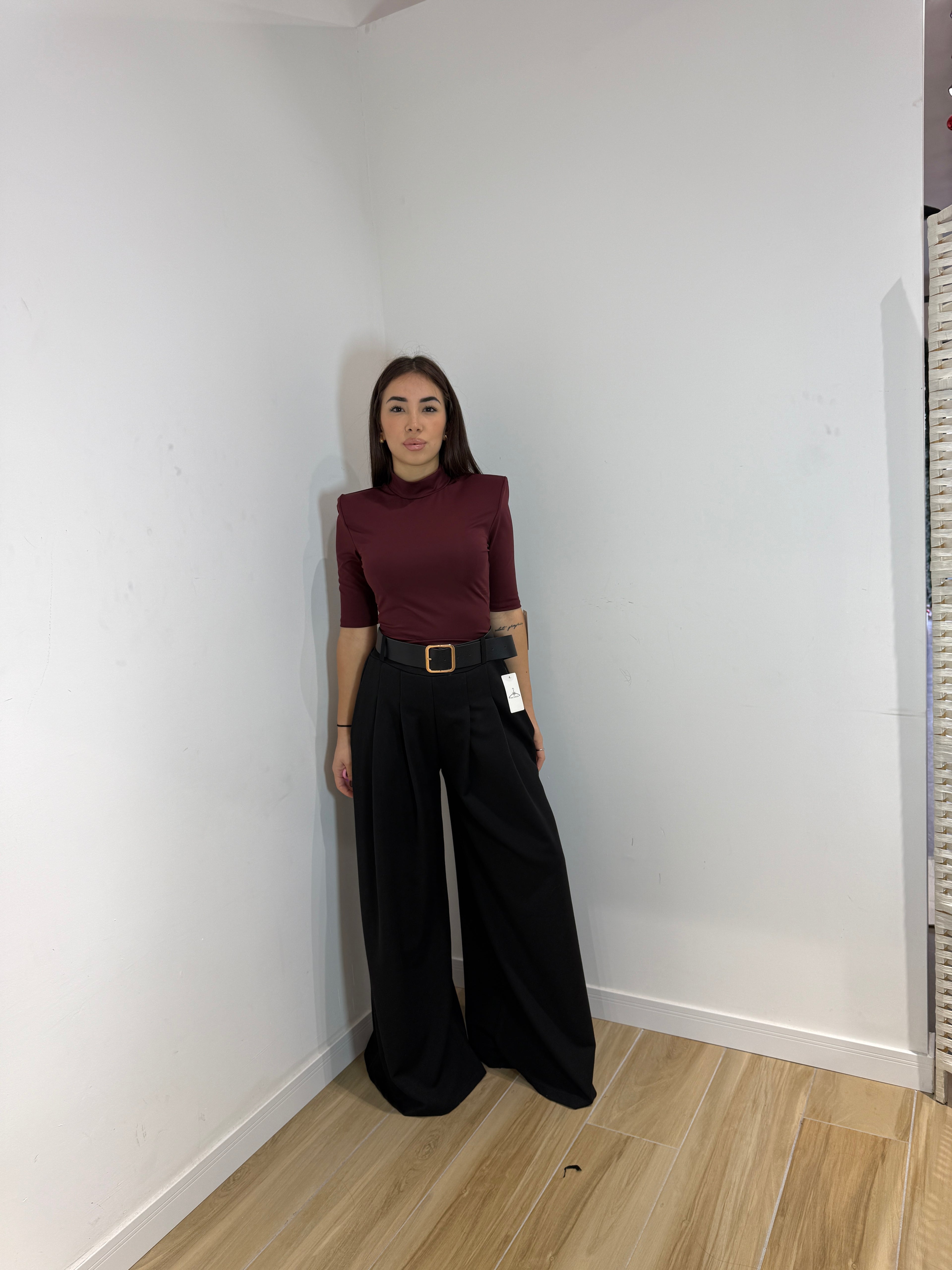 Body elegant con spalline