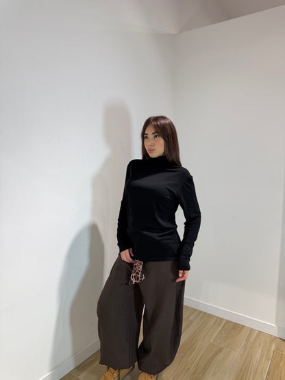 Maglia Noura a collo alto simple