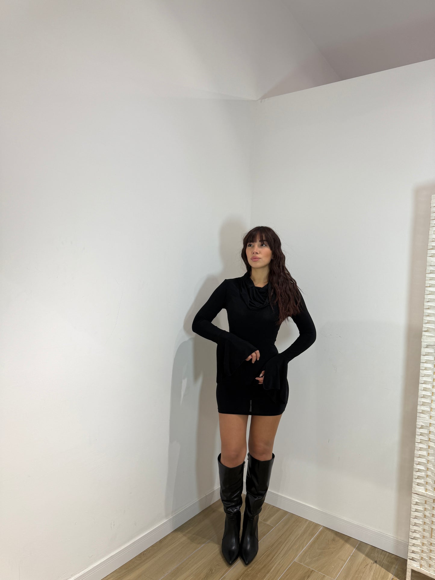 Abito corto con cappuccio Frisia