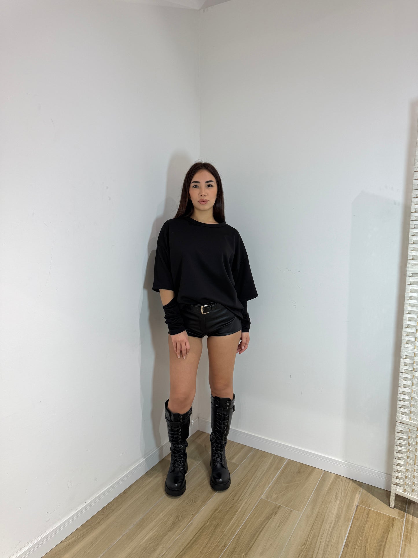 Maglia manico a guanto nera