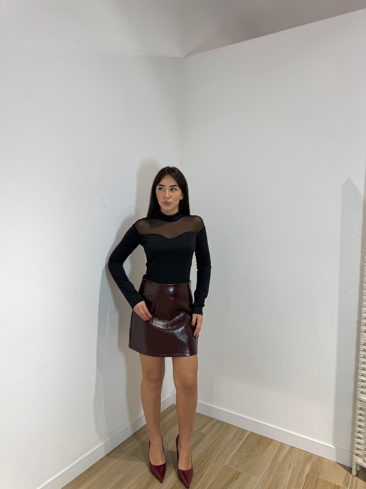 Gonna in vernice Lavi bordeaux