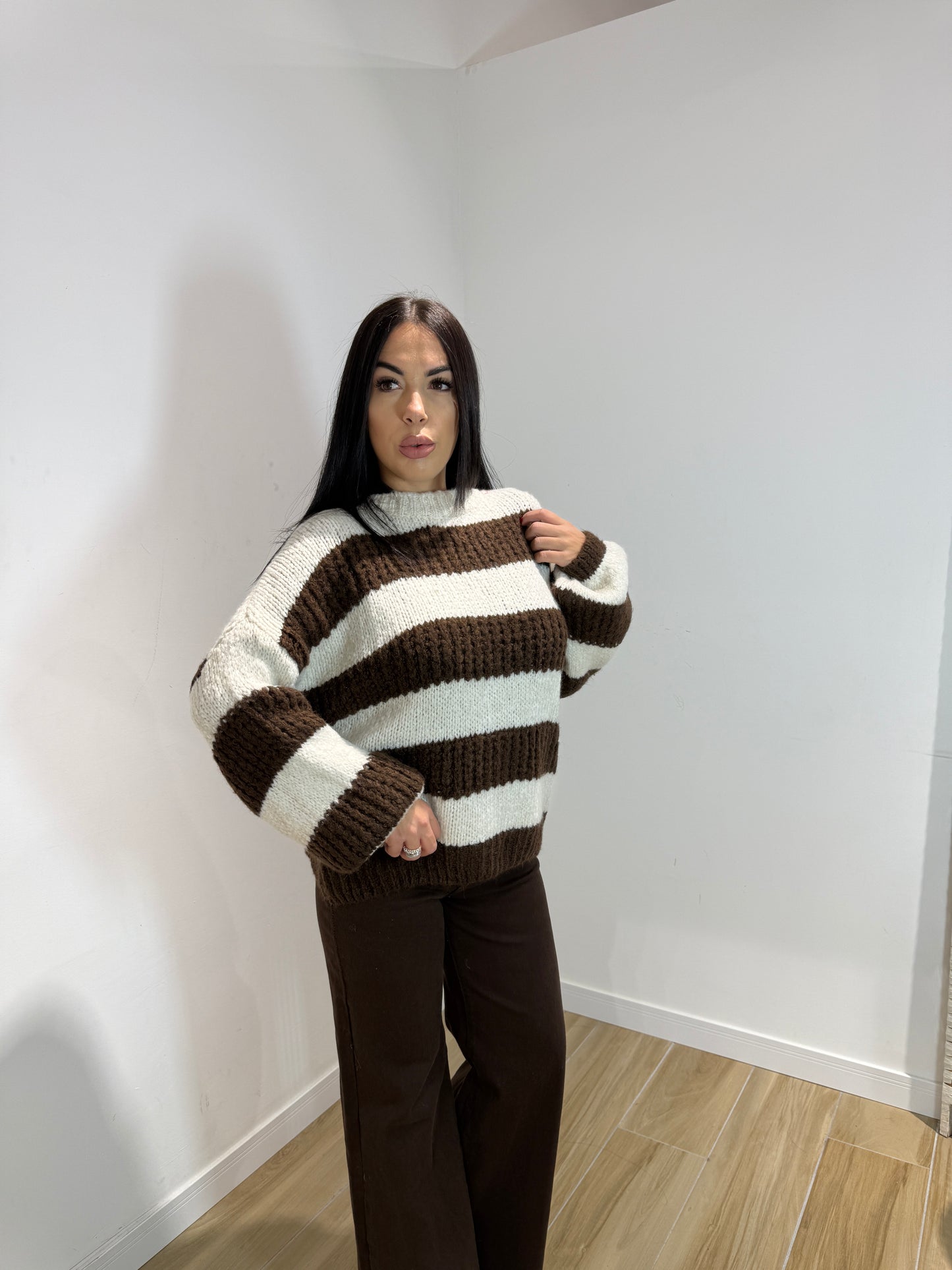 Pull American marrone