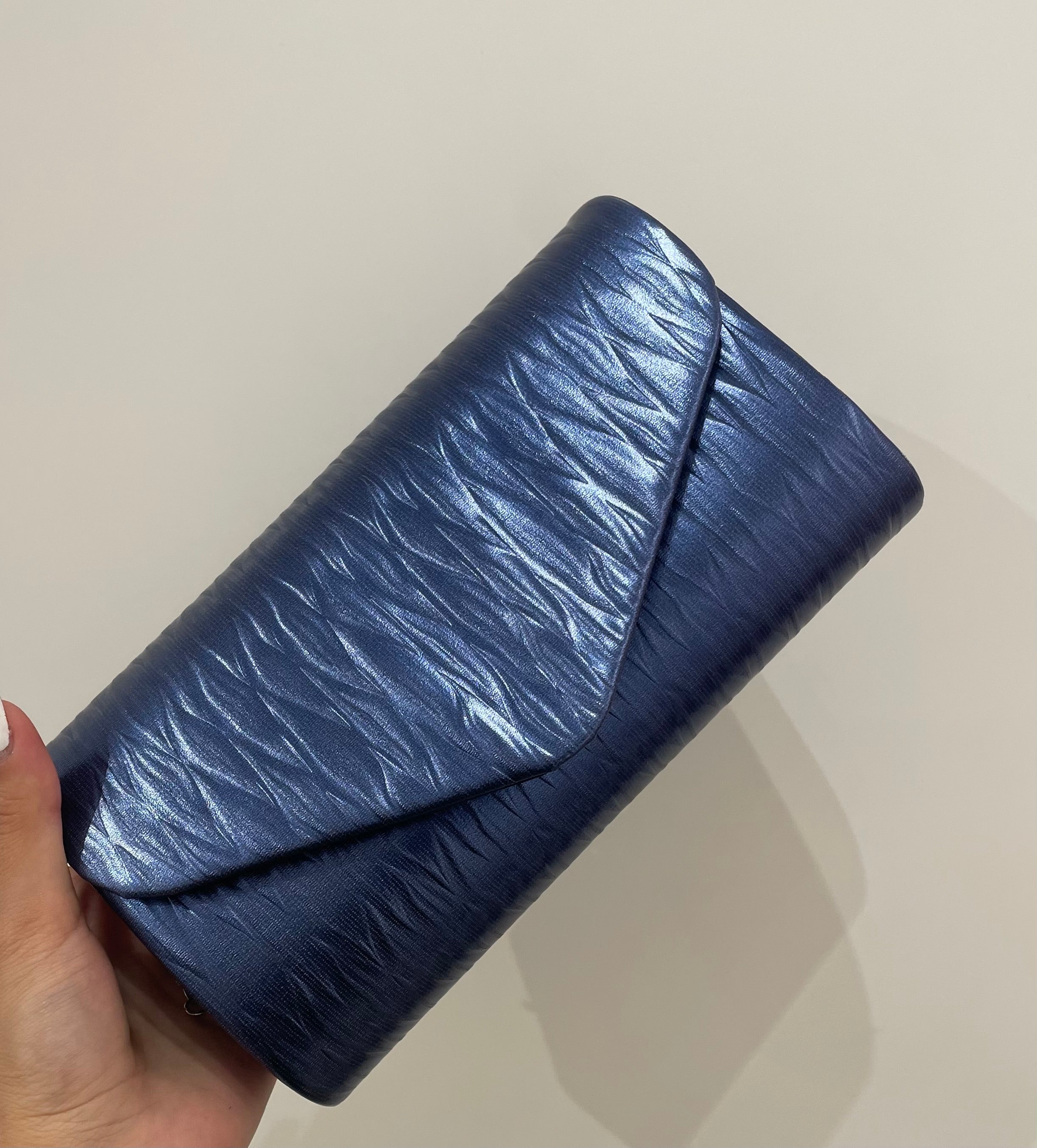 Pochette con tracolla Vilma