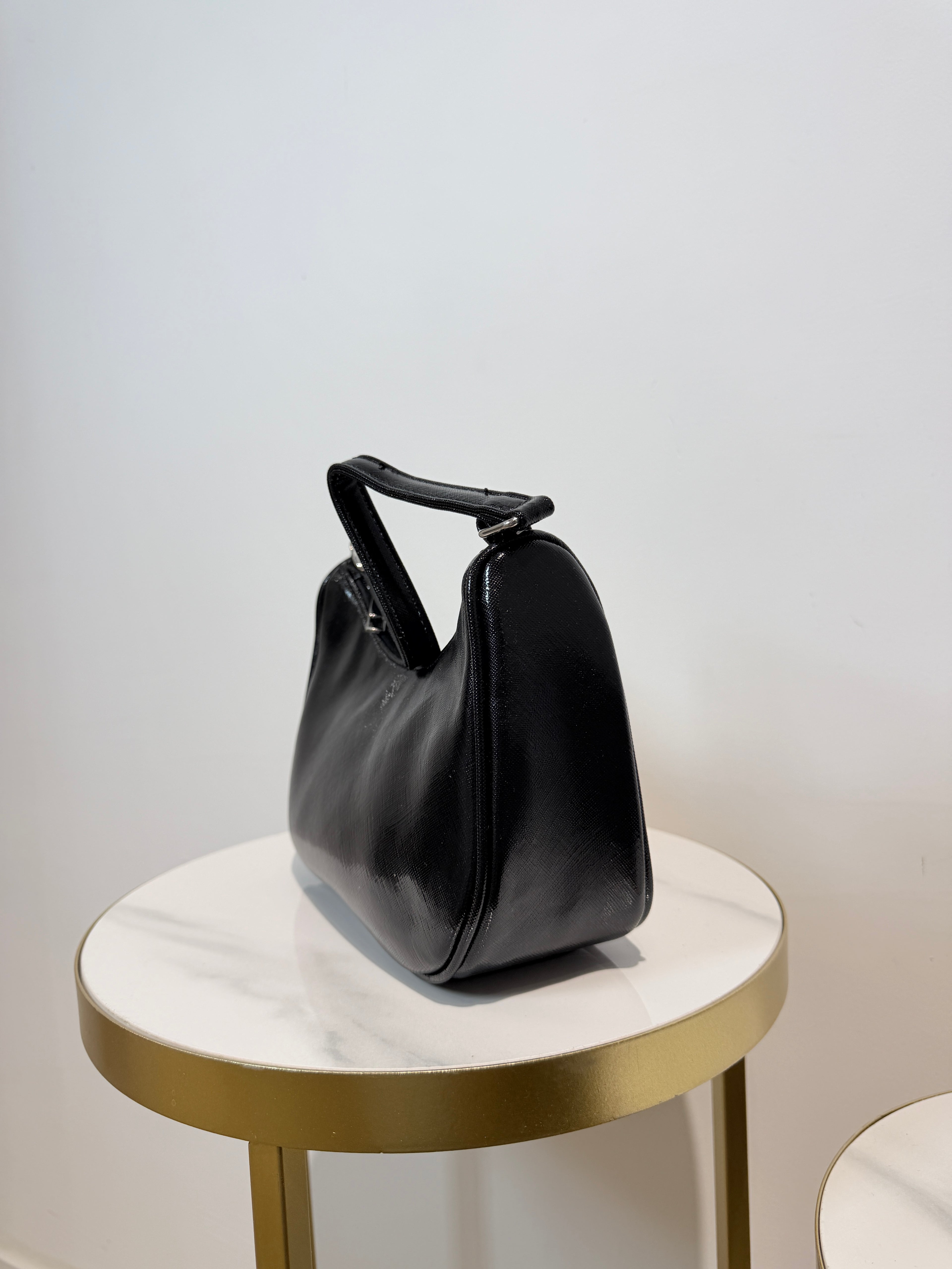 Borsa Solid