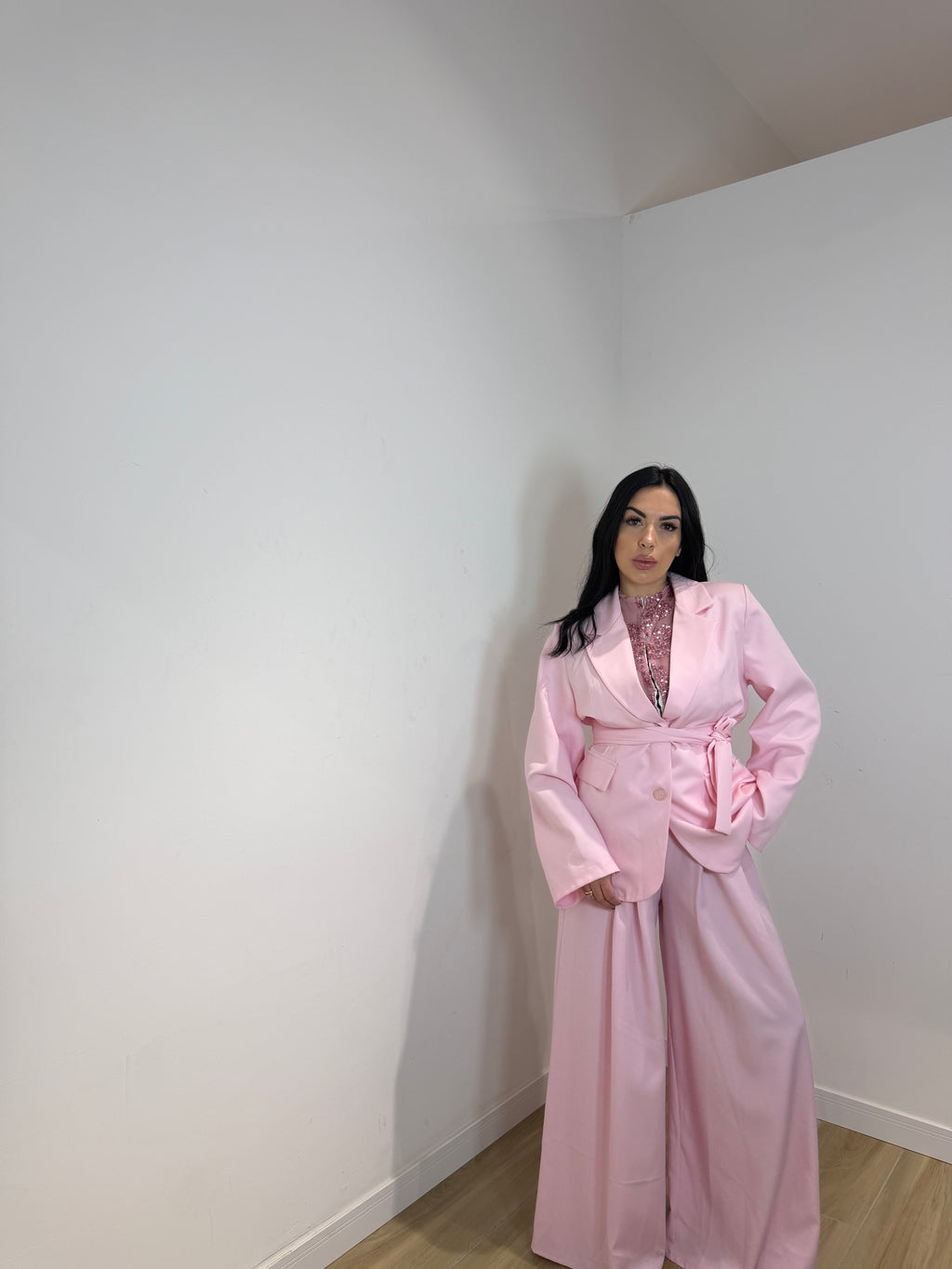 Blazer Sophie con cintura rosa