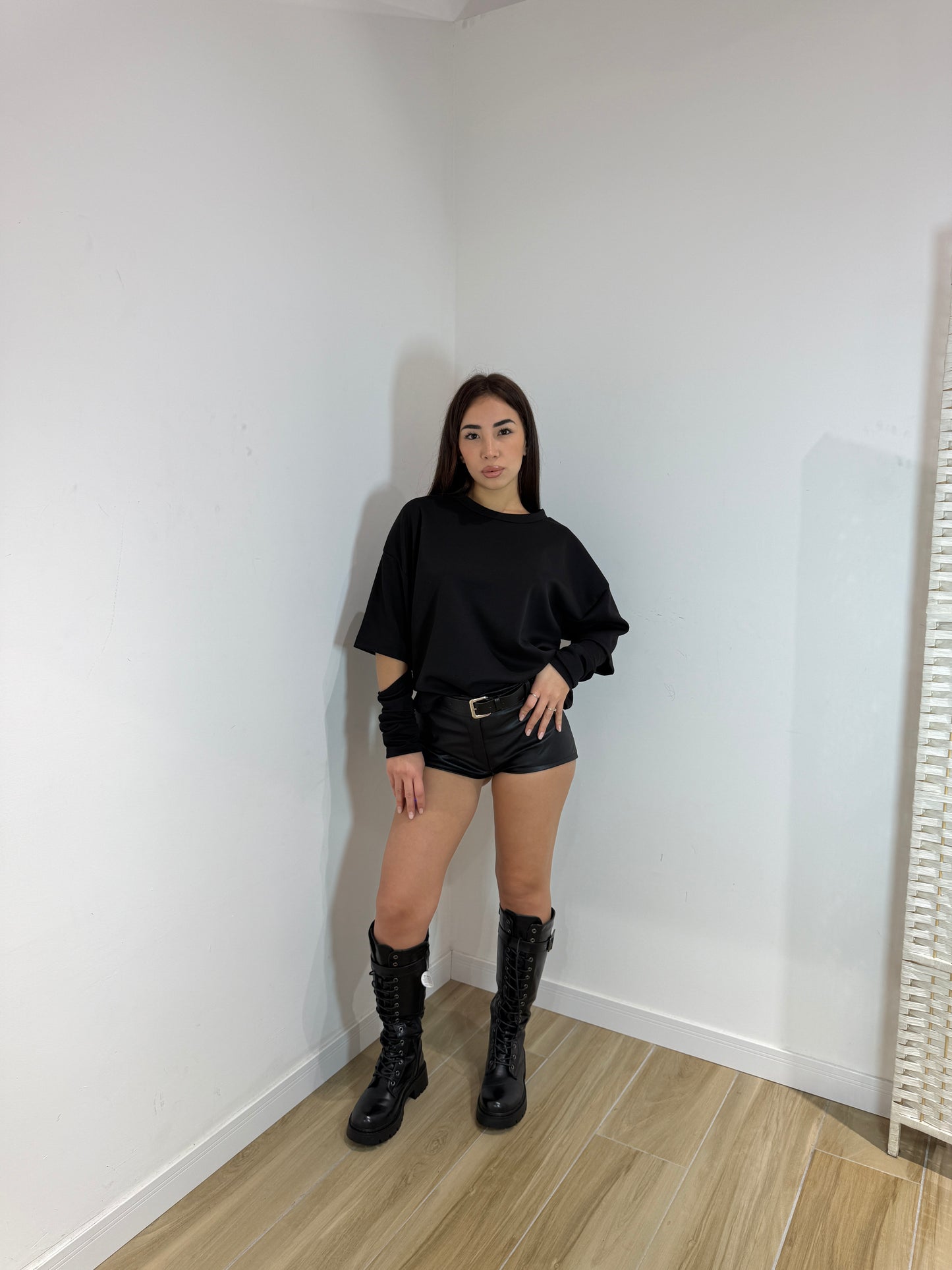 Maglia manico a guanto nera