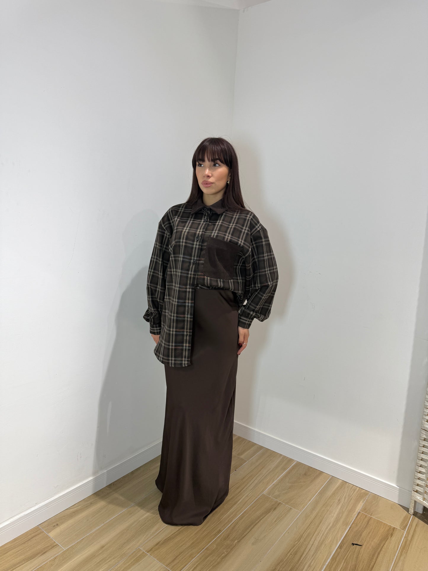 Gonna in raso Mika marrone