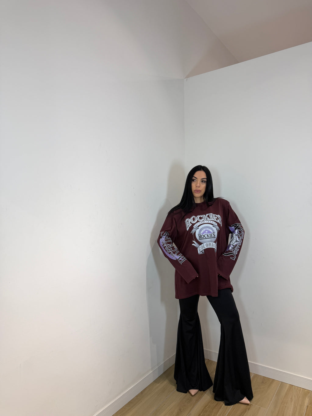 Pantalone a zampa larga