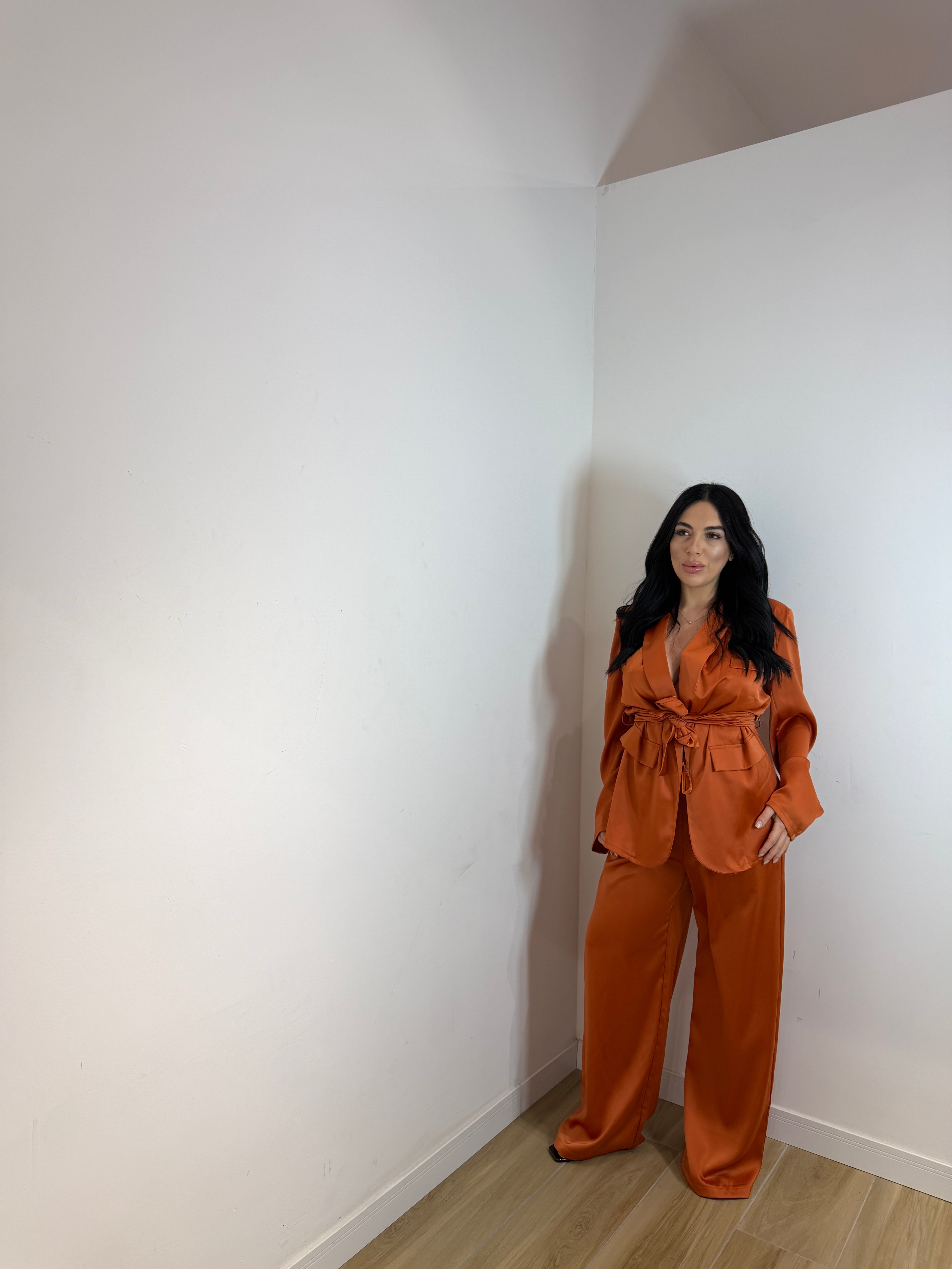 Tailleur in raso Karol